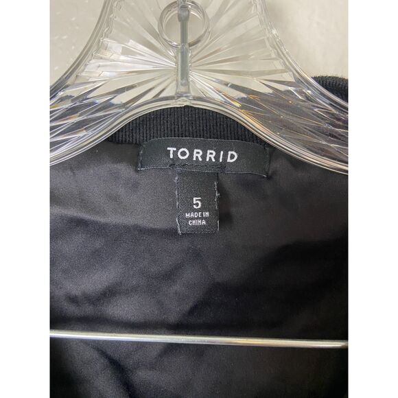 Torrid Velvet Bomber Quilted Jacket SZ 5 - Picture 4 of 8